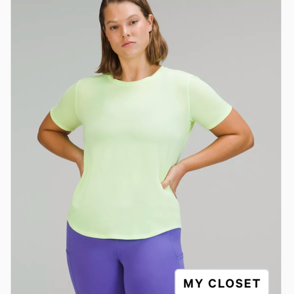 Lululemon High-Neck Running and Training T-Shirt - Faded Zap - Size 8